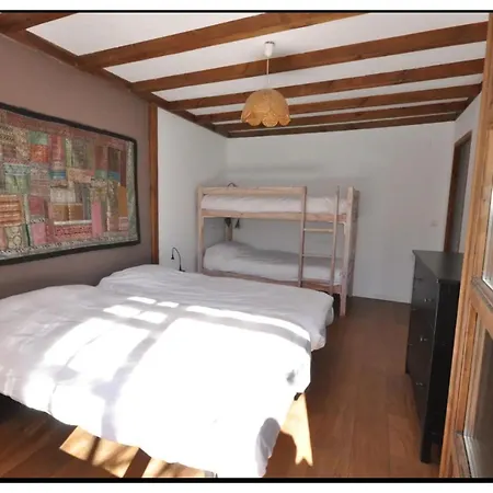 Almez De Lua Chalet